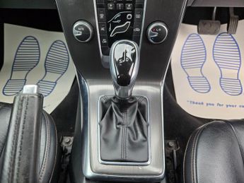 Volvo V40 Cross Country 1.6 D2 Lux Powershift Euro 5 (s/s) 5dr