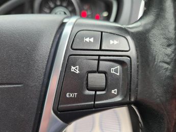 Volvo V40 Cross Country 1.6 D2 Lux Powershift Euro 5 (s/s) 5dr