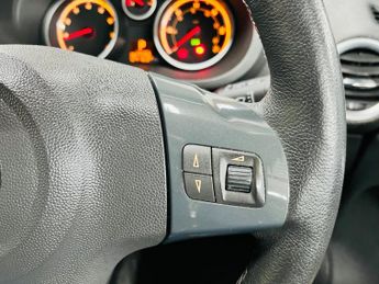 Vauxhall Corsa 1.4 16V SE Auto Euro 5 3dr