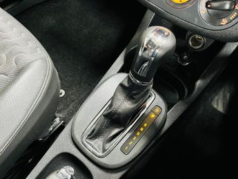 Vauxhall Corsa 1.4 16V SE Auto Euro 5 3dr