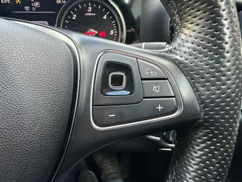 Mercedes-Benz E Class 2.0 E220d SE G-Tronic+ 4MATIC Euro 6 (s/s) 4dr