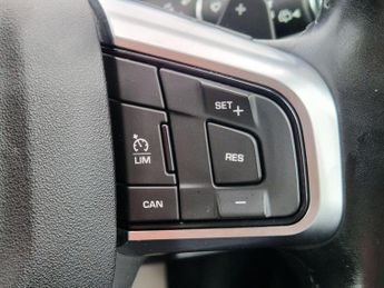 Land Rover Discovery Sport 2.0 TD4 HSE Auto 4WD Euro 6 (s/s) 5dr