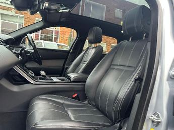 Land Rover Range Rover Velar 3.0 D300 MHEV R-Dynamic SE Auto 4WD Euro 6 (s/s) 5dr