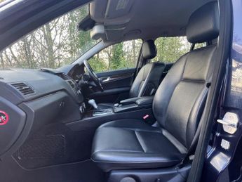 Mercedes-Benz C Class 2.1 C220 CDI BlueEfficiency Elegance Auto Euro 5 5dr