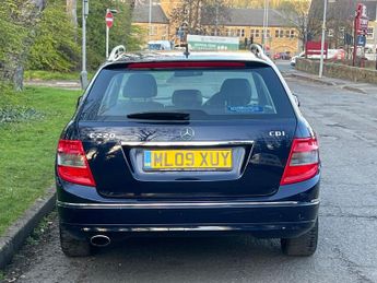 Mercedes-Benz C Class 2.1 C220 CDI BlueEfficiency Elegance Auto Euro 5 5dr