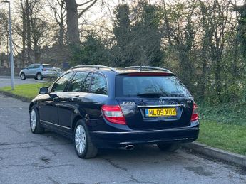 Mercedes-Benz C Class 2.1 C220 CDI BlueEfficiency Elegance Auto Euro 5 5dr