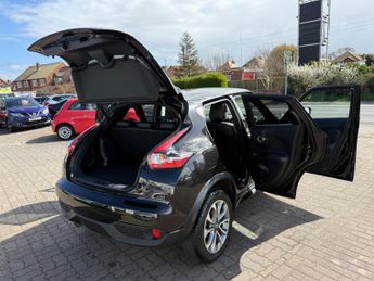 Nissan Juke 1.6 Tekna XTRON Euro 6 5dr