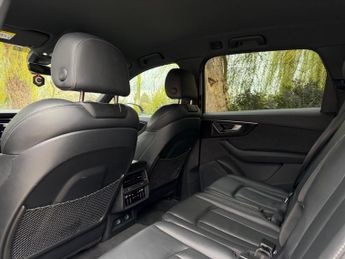 Audi Q7 3.0 TFSI V6 55 Black Edition SUV 5dr Petrol Tiptronic quattro Eu