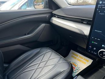 Ford Mustang Mach-E Standard Range 70kWh 5dr