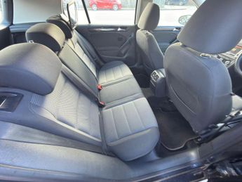 Volkswagen Golf 2.0 TDI SE DSG Euro 5 5dr