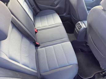 Volkswagen Golf 2.0 TDI SE DSG Euro 5 5dr