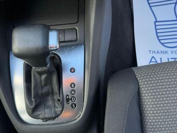 Volkswagen Golf 2.0 TDI SE DSG Euro 5 5dr