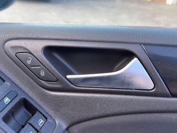 Volkswagen Golf 2.0 TDI SE DSG Euro 5 5dr