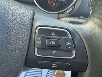 Volkswagen Golf 2.0 TDI SE DSG Euro 5 5dr
