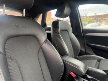 Audi Q3 1.4 TFSI CoD S line Edition S Tronic Euro 6 (s/s) 5dr