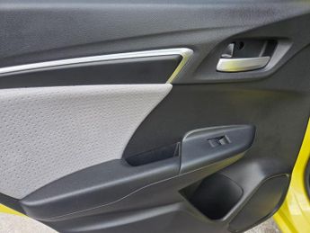 Honda Jazz 1.3 i-VTEC EX Hatchback 5dr Petrol CVT Euro 6 (s/s) (102 ps)