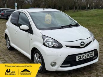 Toyota AYGO 1.0 VVT-i Fire Hatchback 5dr Petrol Manual Euro 5 (67 ps)