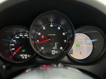 Porsche Macan 2.0T PDK 4WD Euro 6 (s/s) 5dr