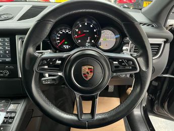 Porsche Macan 2.0T PDK 4WD Euro 6 (s/s) 5dr