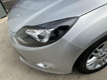 Ford Focus 1.6 Titanium Powershift Euro 5 5dr