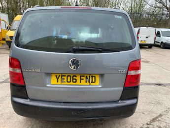 Volkswagen Touran 2.0 TDI SE 5dr (7 Seats)