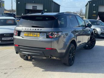 Land Rover Discovery Sport 2.0 TD4 HSE Black Auto 4WD Euro 6 (s/s) 5dr