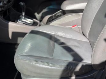 SsangYong Turismo 2.0 e-XDi ES T-Tronic Euro 5 5dr