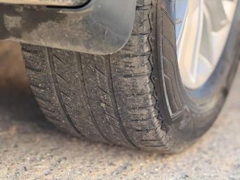 SsangYong Turismo 2.0 e-XDi ES T-Tronic Euro 5 5dr