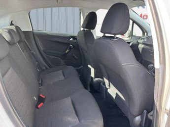 Peugeot 208 1.2 VTi Access+ Euro 5 5dr