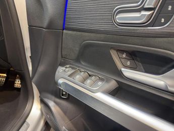 Mercedes-Benz EQB EQB 350 66.5kWh AMG Line (Premium Plus) Auto 4MATIC 5dr