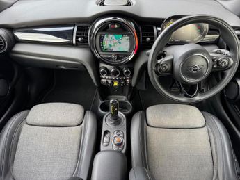 MINI Electric Hatch Cooper SE 32.6kWh Level 2 Hatchback 3dr Electric Auto (184 ps)