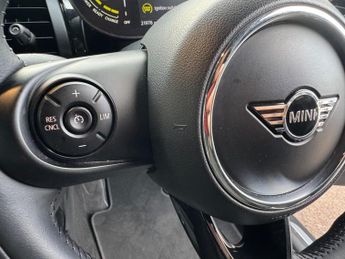 MINI Electric Hatch Cooper SE 32.6kWh Level 2 Hatchback 3dr Electric Auto (184 ps)