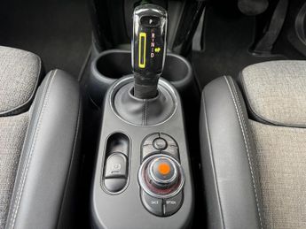 MINI Electric Hatch Cooper SE 32.6kWh Level 2 Hatchback 3dr Electric Auto (184 ps)