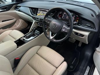 Vauxhall Insignia 2.0 Turbo D BlueInjection Elite Nav Sports Tourer Auto Euro 6 (s