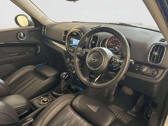MINI Countryman 1.5 7.6kWh Cooper SE Exclusive SUV 5dr Petrol Plug-in Hybrid Aut