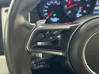 Porsche Macan 2.0T SUV 5dr Petrol PDK 4WD Euro 6 (s/s) (252 ps)