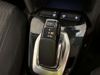 Vauxhall Corsa Electric 50kWh SE Premium Hatchback 5dr Electric Auto (136 ps)