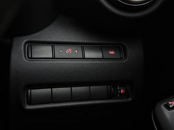 Nissan Juke 1.6 N-Connecta Auto Euro 6 5dr