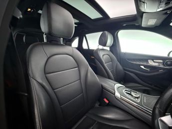 Mercedes-Benz GLC 2.1 GLC220d AMG Line (Premium) G-Tronic+ 4MATIC Euro 6 (s/s) 5dr