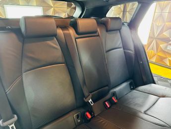 Toyota Corolla 2.0 VVT-h Trek Special Edition Touring Sports CVT Euro 6 (s/s) 5