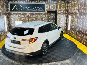 Toyota Corolla 2.0 VVT-h Trek Special Edition Touring Sports CVT Euro 6 (s/s) 5