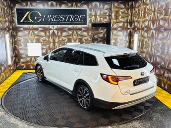 Toyota Corolla 2.0 VVT-h Trek Special Edition Touring Sports CVT Euro 6 (s/s) 5