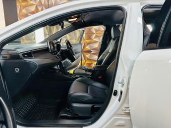 Toyota Corolla 2.0 VVT-h Trek Special Edition Touring Sports CVT Euro 6 (s/s) 5