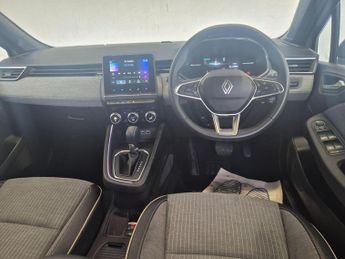 Renault Clio 1.6 E-TECH techno Auto Euro 6 (s/s) 5dr