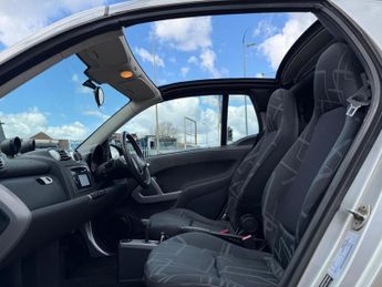 Smart fortwo 1.0 MHD Passion Cabriolet Auto Euro 4 2dr