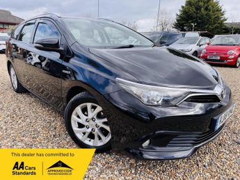 Toyota Auris 1.8 VVT-h Icon Tech Touring Sports CVT Euro 6 (s/s) 5dr