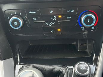 Ford Focus 1.0T EcoBoost Zetec Euro 6 (s/s) 5dr