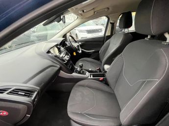 Ford Focus 1.0T EcoBoost Zetec Euro 6 (s/s) 5dr