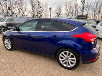 Ford Focus 1.0T EcoBoost Zetec Euro 6 (s/s) 5dr