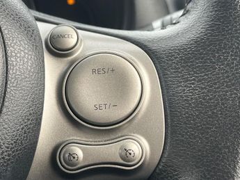 Nissan Micra 1.2 DIG-S Tekna CVT Euro 5 (s/s) 5dr